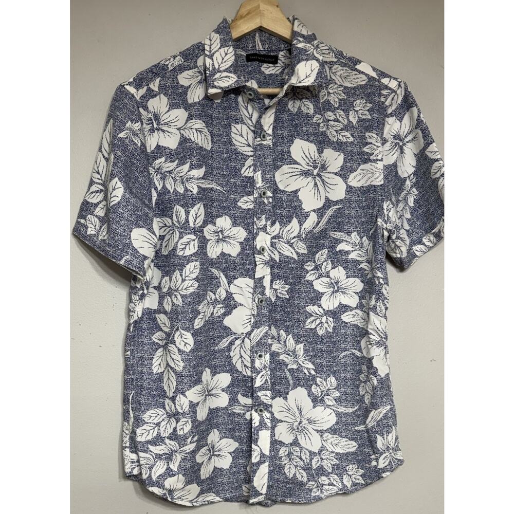 Saks Fifth Avenue Shirt Mens Button Down Floral Hawaiian Size Small Blue